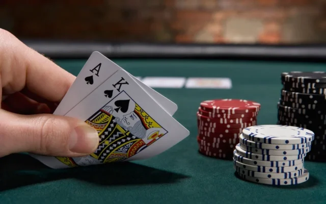 cach choi poker rikvip 4 (1) Hãy tuân thủ theo một chiến thuật chơi lâu bền